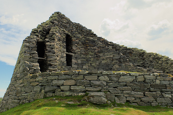 Broch, From the Missing Side